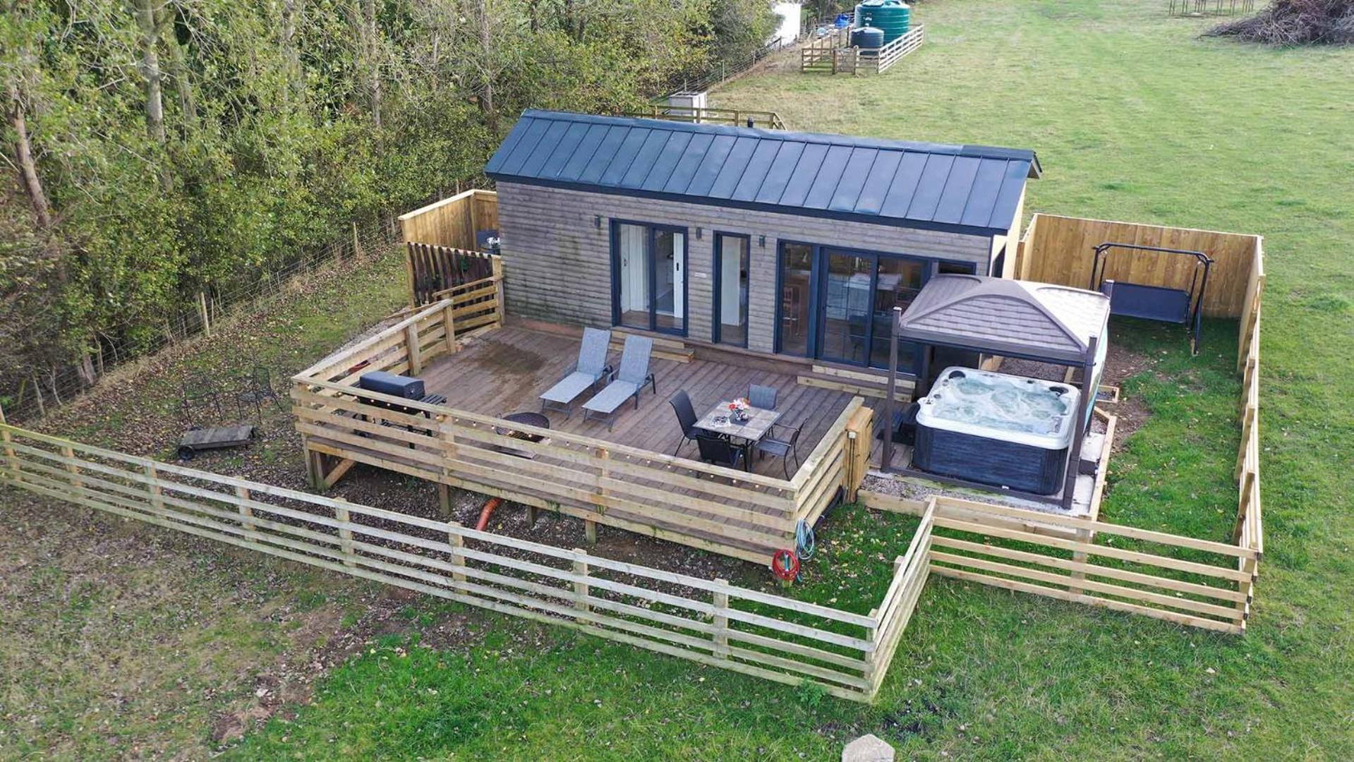 Burtree Country House, Tipi'S, Treehouse & Lodge & House Rooms With Hot Tubs In A Private Garden Thirsk Zewnętrze zdjęcie