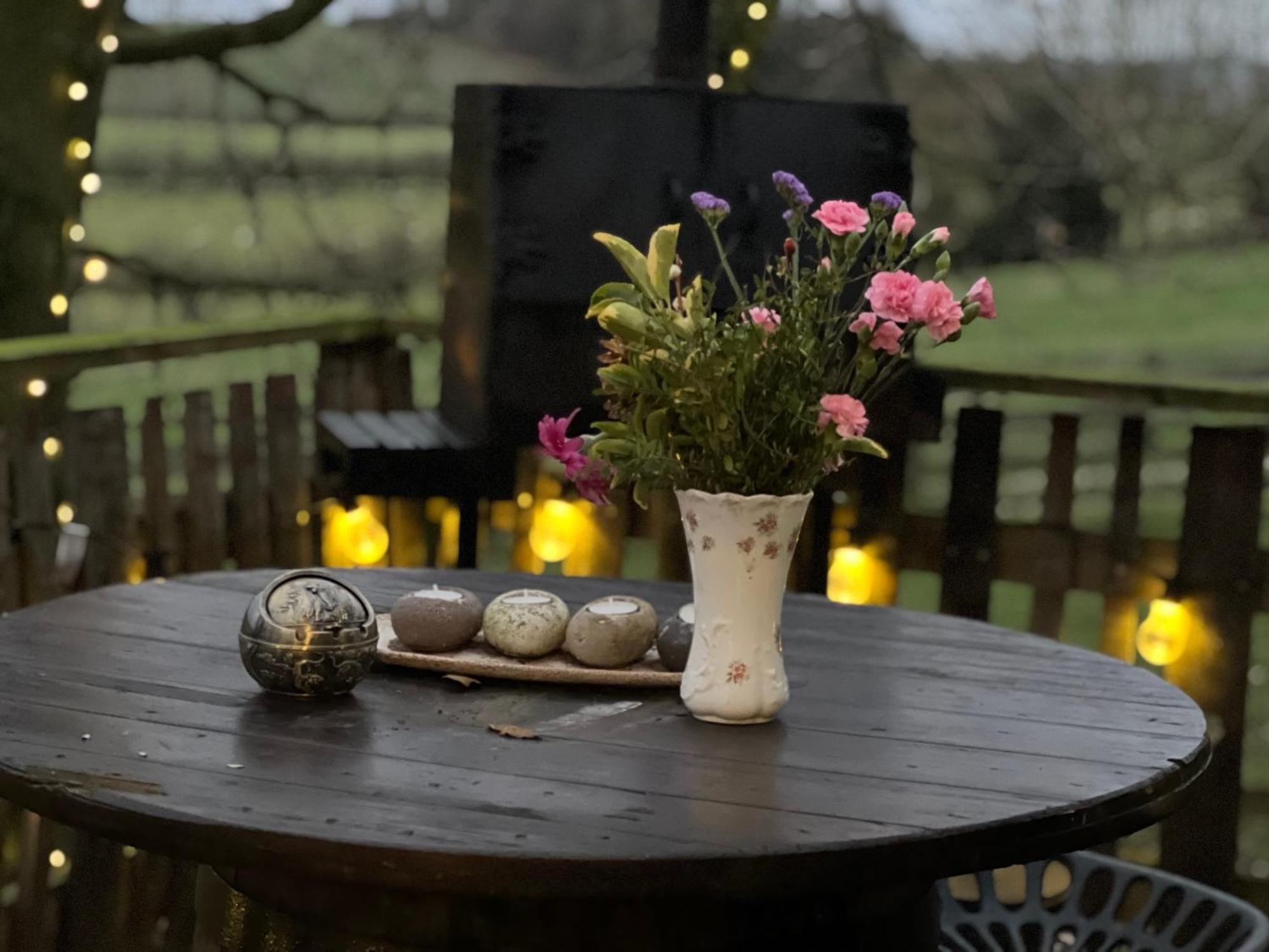 Burtree Country House, Tipi'S, Treehouse & Lodge & House Rooms With Hot Tubs In A Private Garden Thirsk Zewnętrze zdjęcie