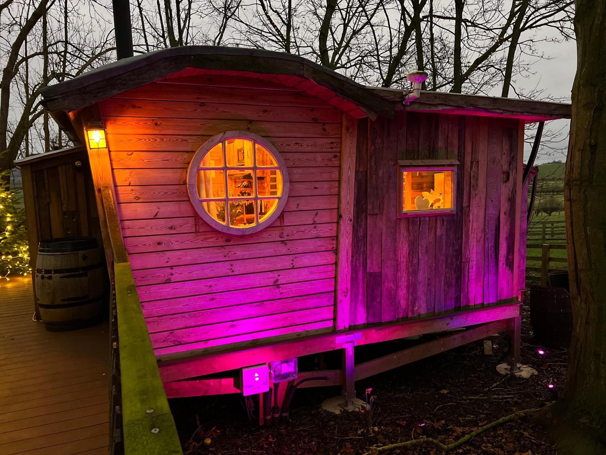 Burtree Country House, Tipi'S, Treehouse & Lodge & House Rooms With Hot Tubs In A Private Garden Thirsk Zewnętrze zdjęcie