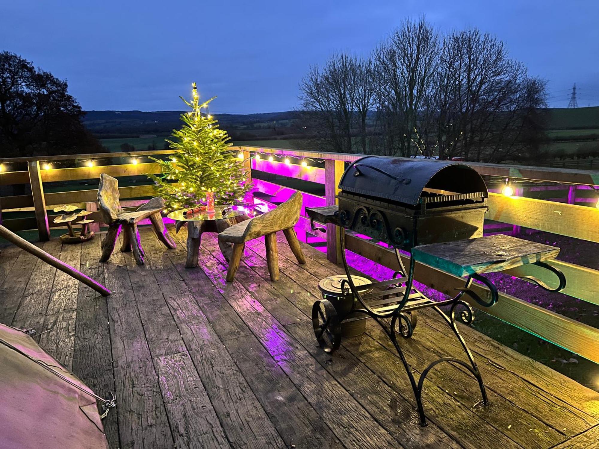 Burtree Country House, Tipi'S, Treehouse & Lodge & House Rooms With Hot Tubs In A Private Garden Thirsk Zewnętrze zdjęcie