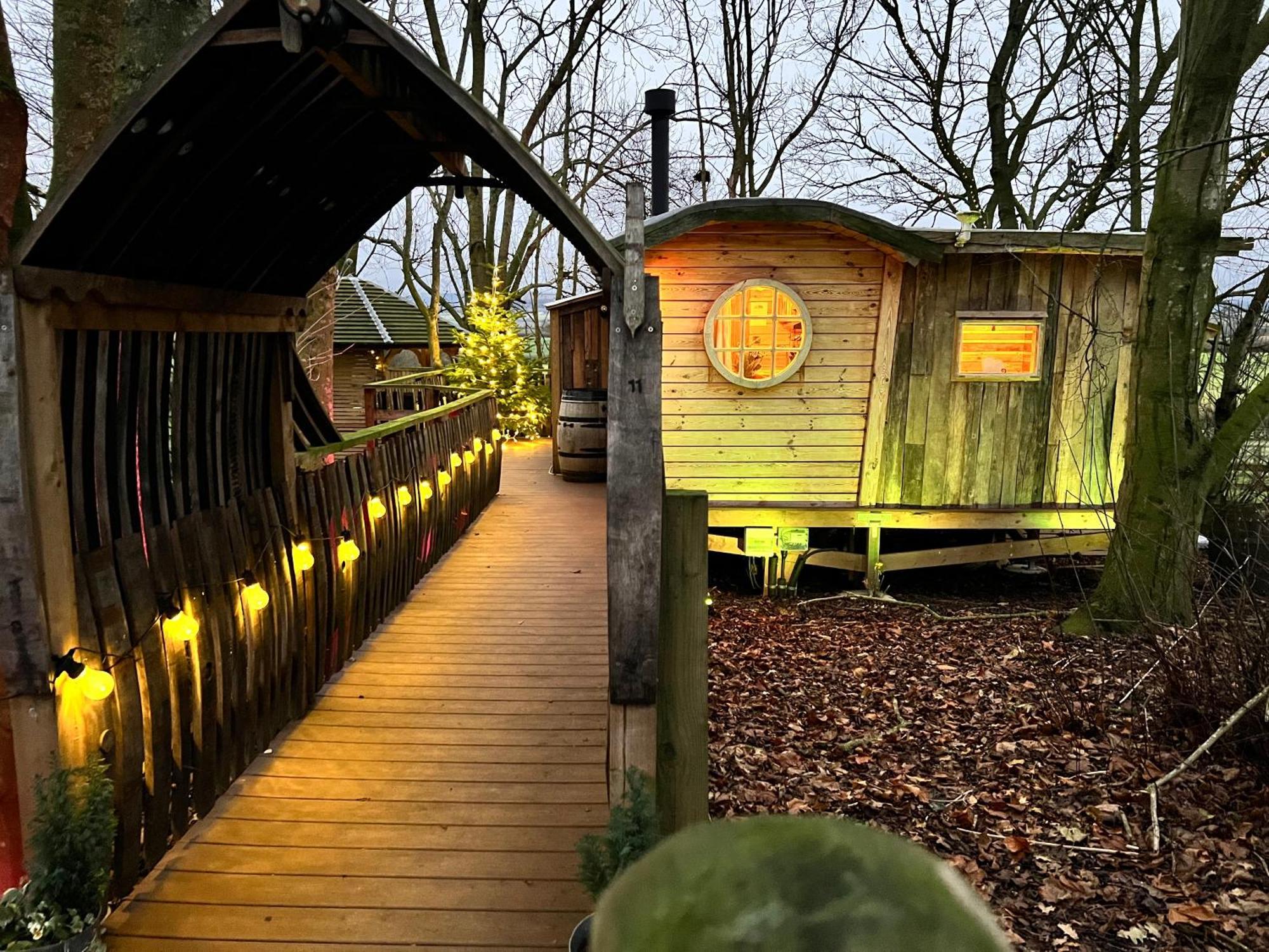 Burtree Country House, Tipi'S, Treehouse & Lodge & House Rooms With Hot Tubs In A Private Garden Thirsk Zewnętrze zdjęcie