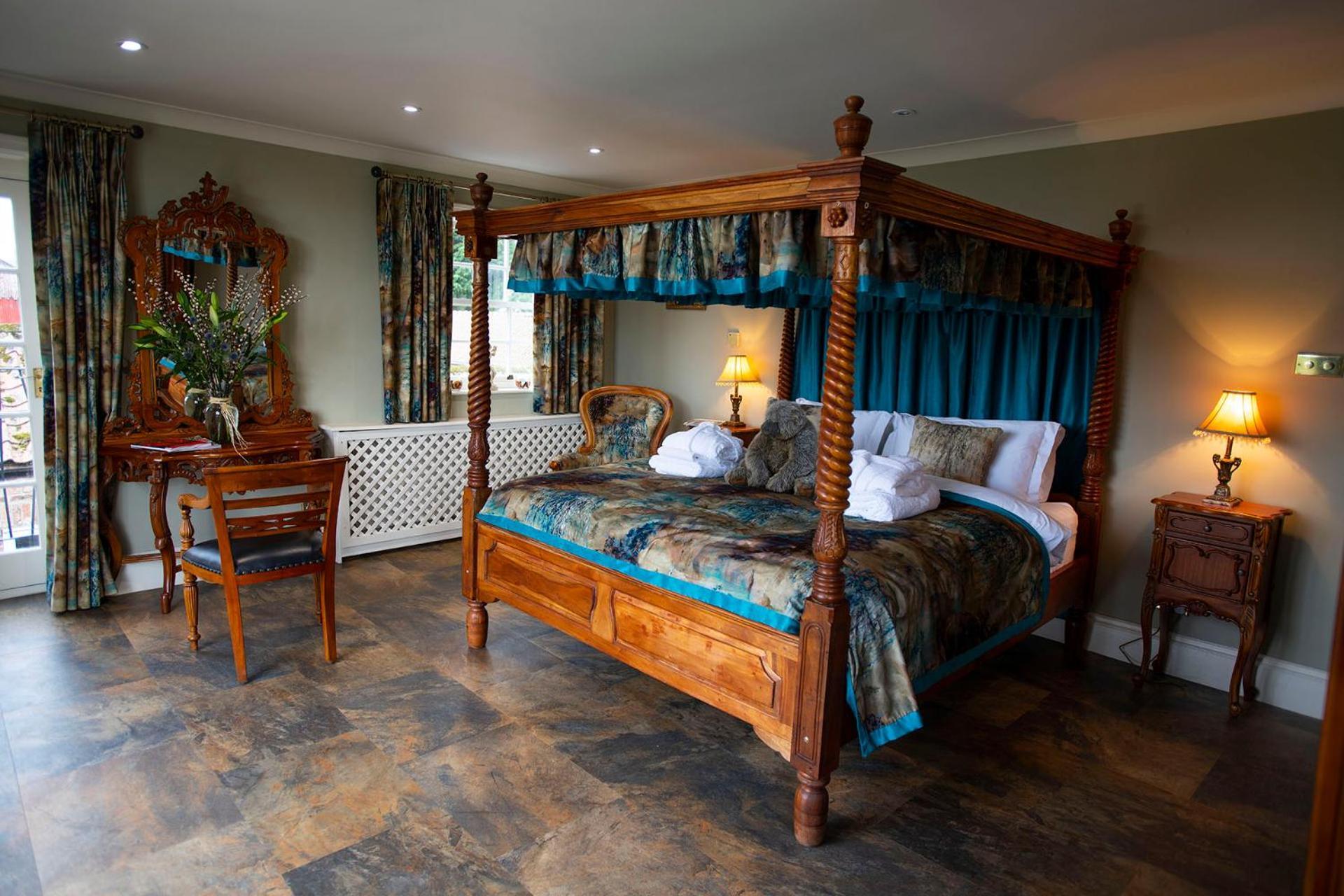 Burtree Country House, Tipi'S, Treehouse & Lodge & House Rooms With Hot Tubs In A Private Garden Thirsk Zewnętrze zdjęcie