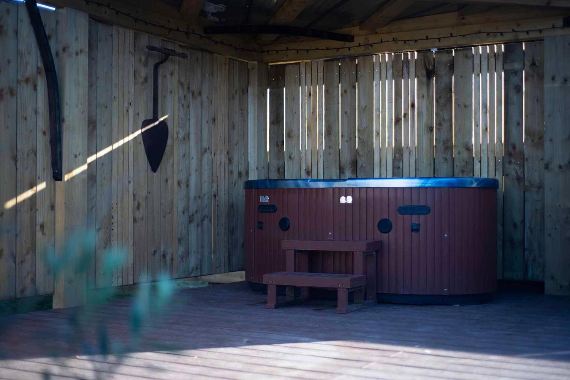 Burtree Country House, Tipi'S, Treehouse & Lodge & House Rooms With Hot Tubs In A Private Garden Thirsk Zewnętrze zdjęcie