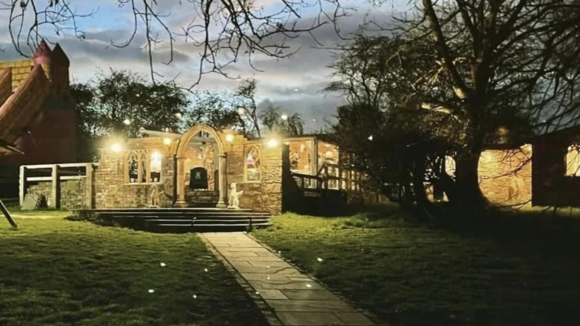 Burtree Country House, Tipi'S, Treehouse & Lodge & House Rooms With Hot Tubs In A Private Garden Thirsk Zewnętrze zdjęcie