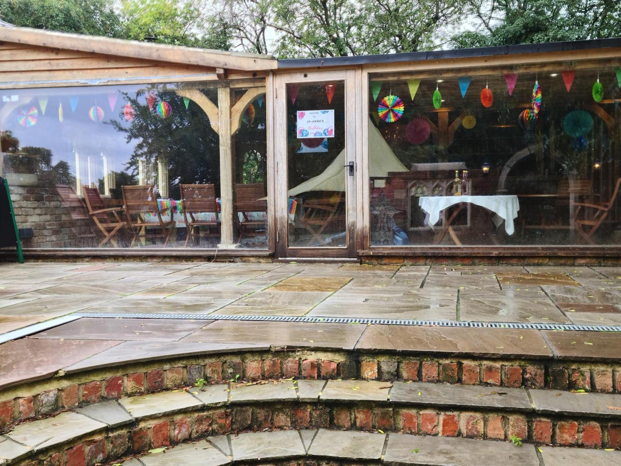 Burtree Country House, Tipi'S, Treehouse & Lodge & House Rooms With Hot Tubs In A Private Garden Thirsk Zewnętrze zdjęcie